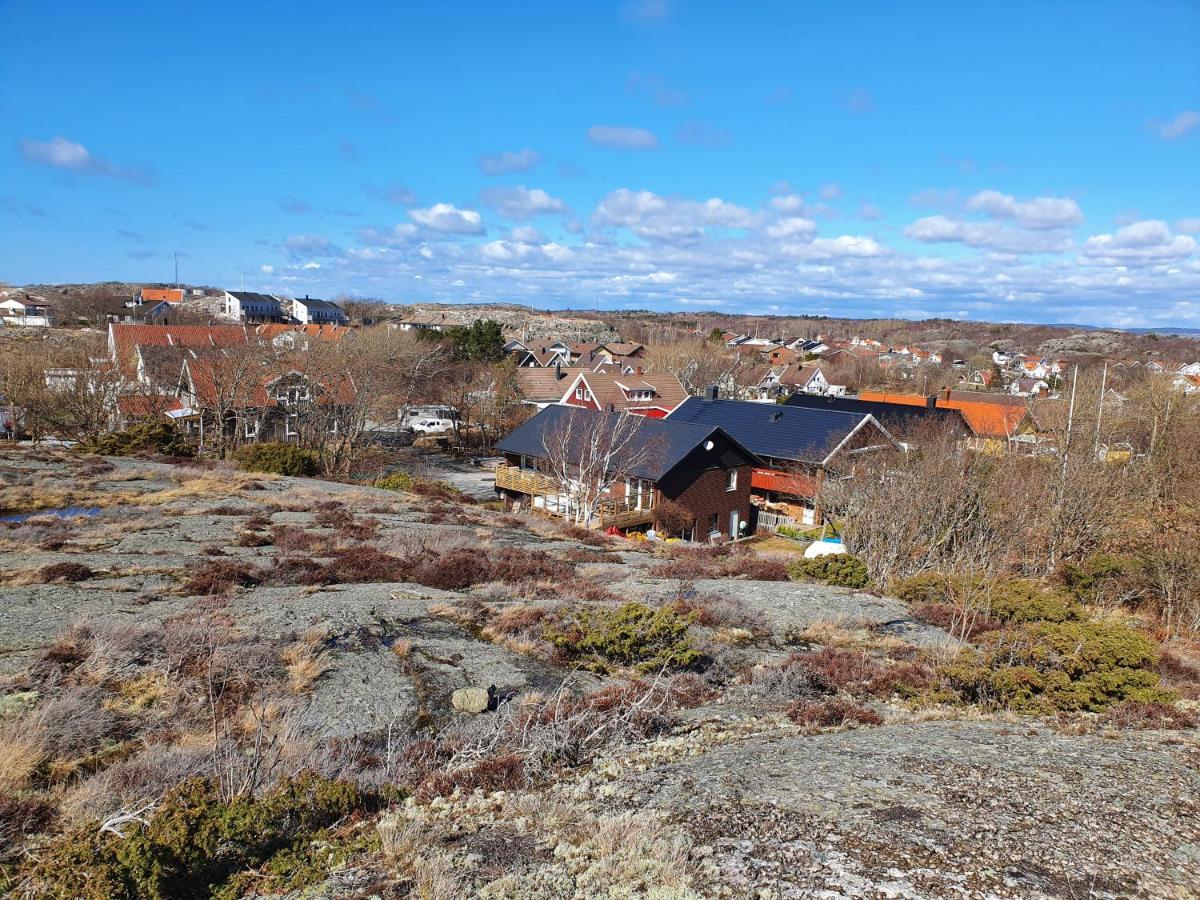 Skaergardsidyll Pa Bjoerkoe Med Gangavstand Till Havet Skarvik Exteriér fotografie