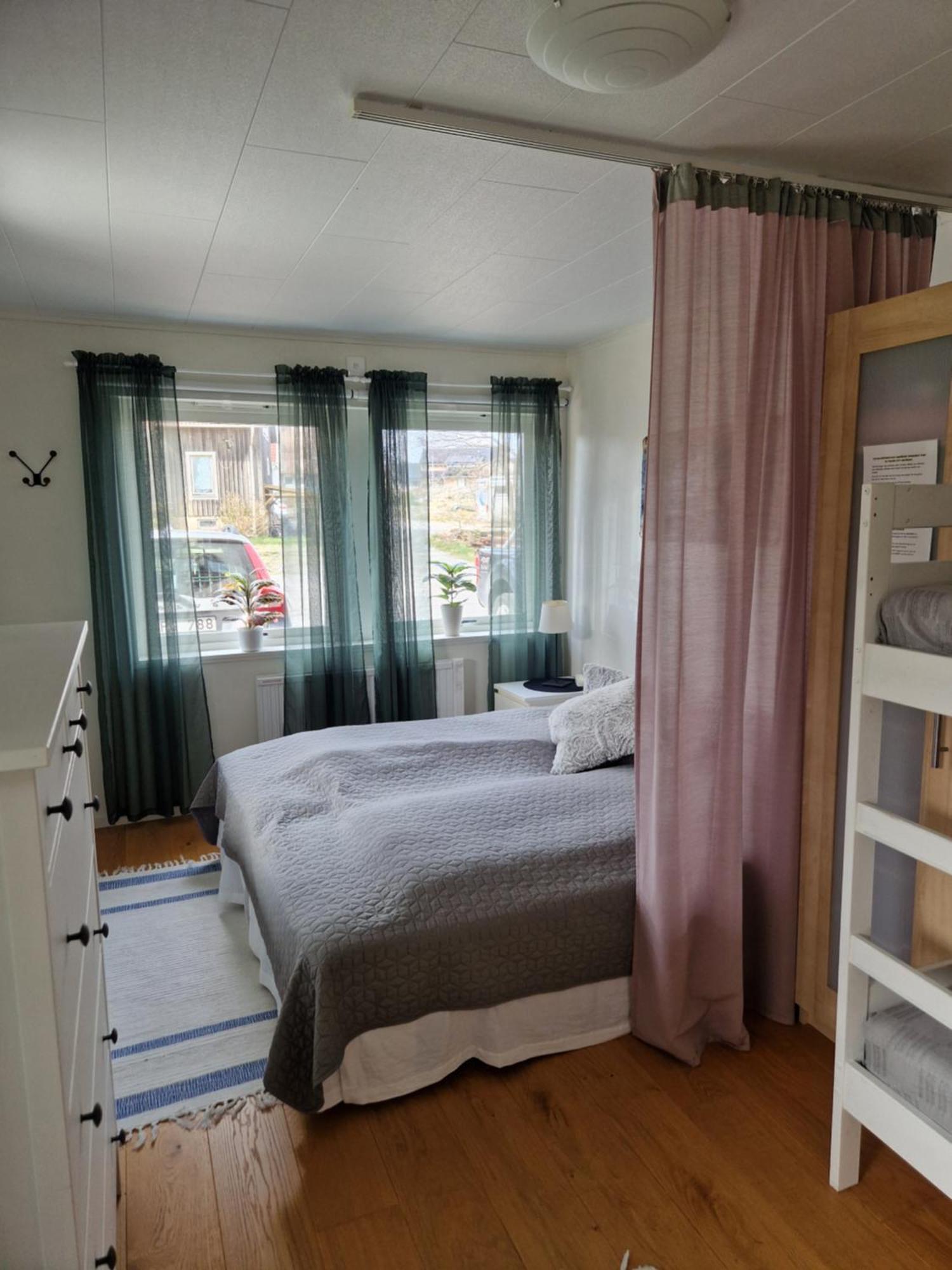 Skaergardsidyll Pa Bjoerkoe Med Gangavstand Till Havet Skarvik Exteriér fotografie
